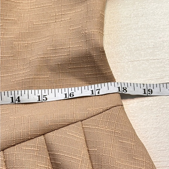 Elegant Tan Double-Breasted Dress - Picture 6 of 8